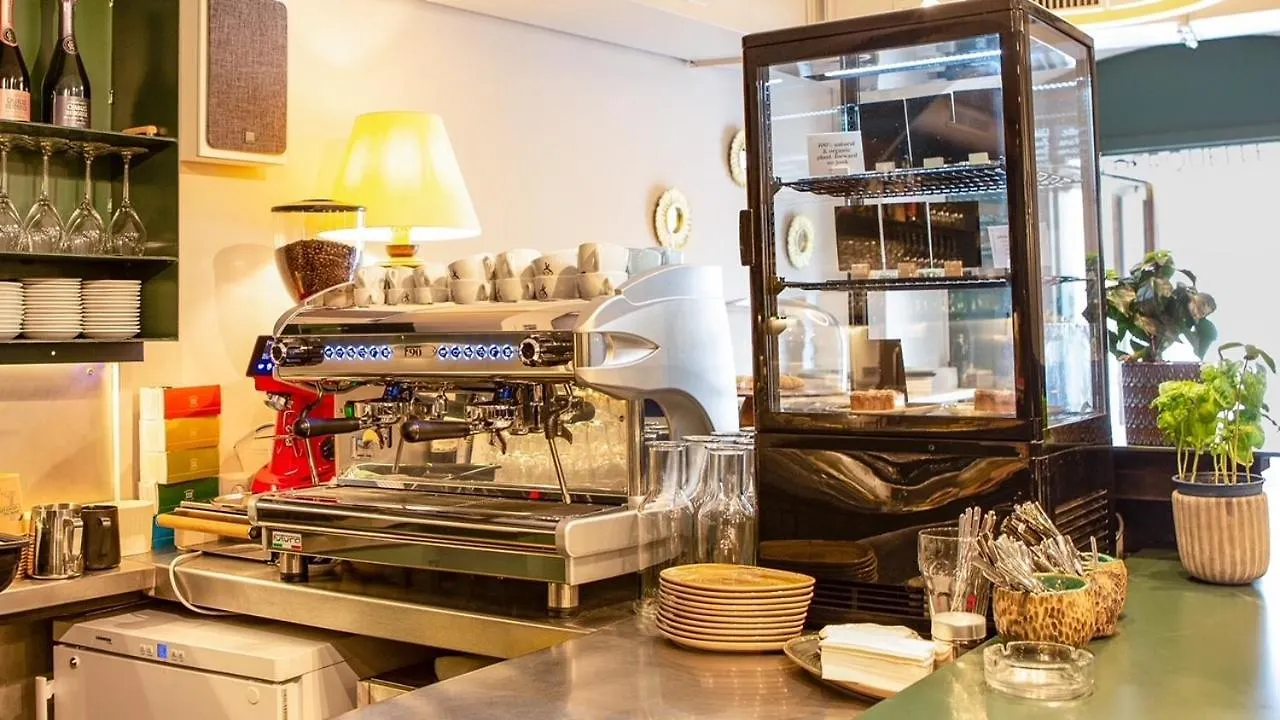 Blackhome Innsbruck Boutique I Contactless Check-In 3*,